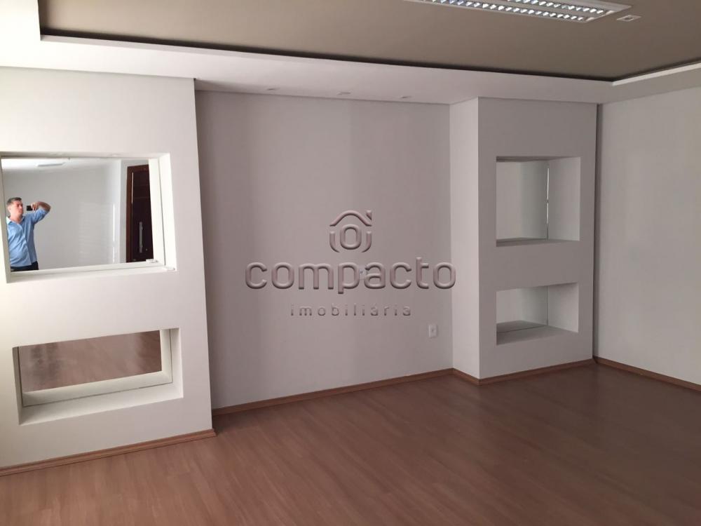 Alugar Comercial / Sala/Loja Condomínio em São José do Rio Preto R$ 1.650,00 - Foto 7