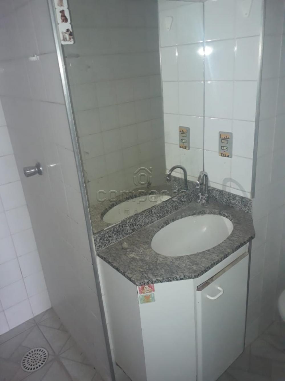 Alugar Apartamento / Padrão em São José do Rio Preto R$ 1.250,00 - Foto 8
