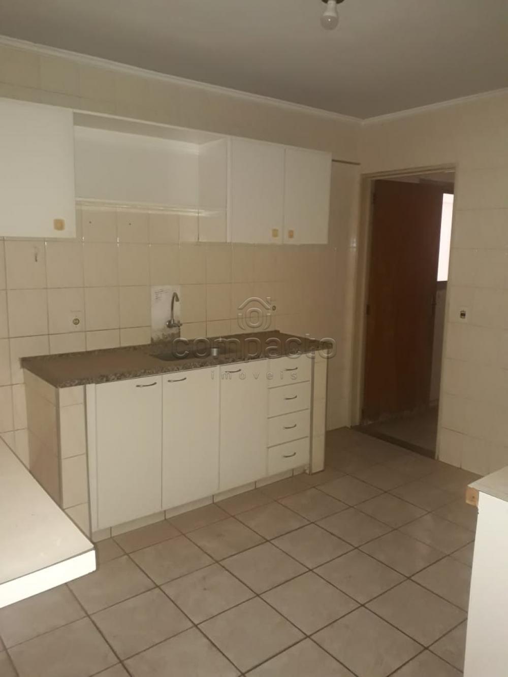 Alugar Apartamento / Padrão em São José do Rio Preto R$ 1.250,00 - Foto 15