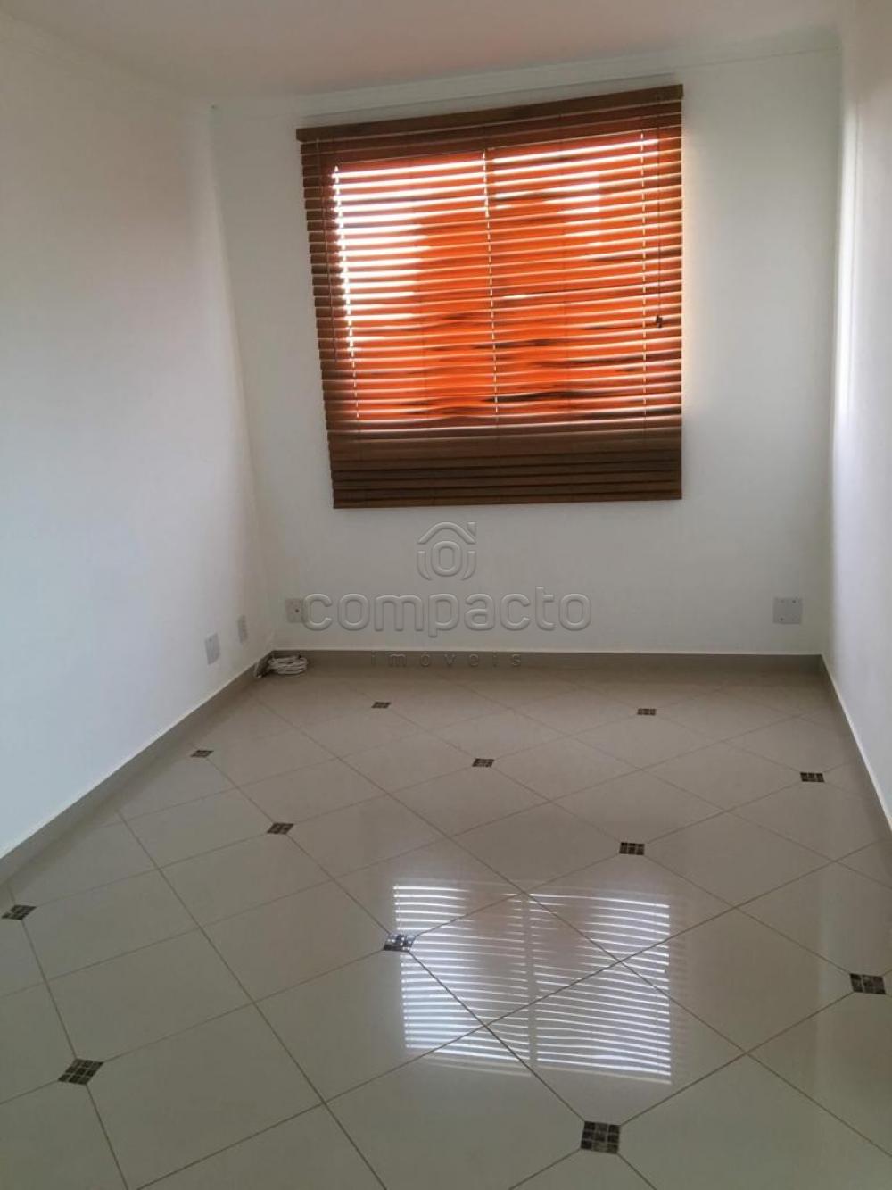 Comprar Apartamento / Padrão em São José do Rio Preto R$ 270.000,00 - Foto 8
