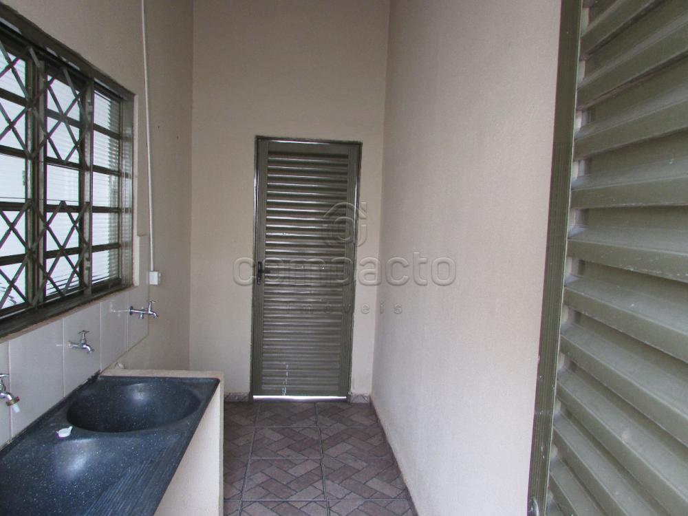 Casa - Padrão - Conjunto Habitacional Cristo Rei - São José do Rio Preto R$  250.000,00. Cód.: 11332