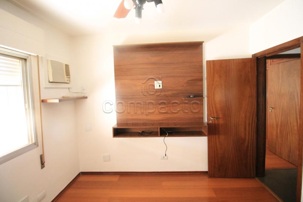 Alugar Apartamento / Padrão em São José do Rio Preto R$ 1.320,00 - Foto 3