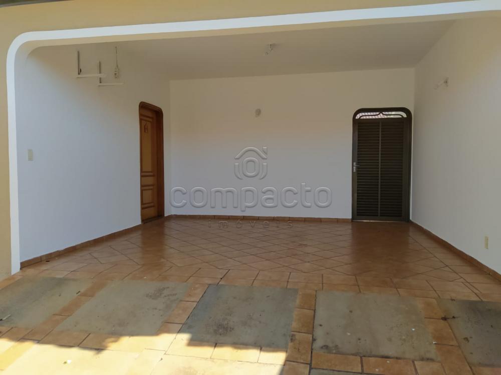 Comprar Casa / Padrão em São José do Rio Preto R$ 600.000,00 - Foto 3