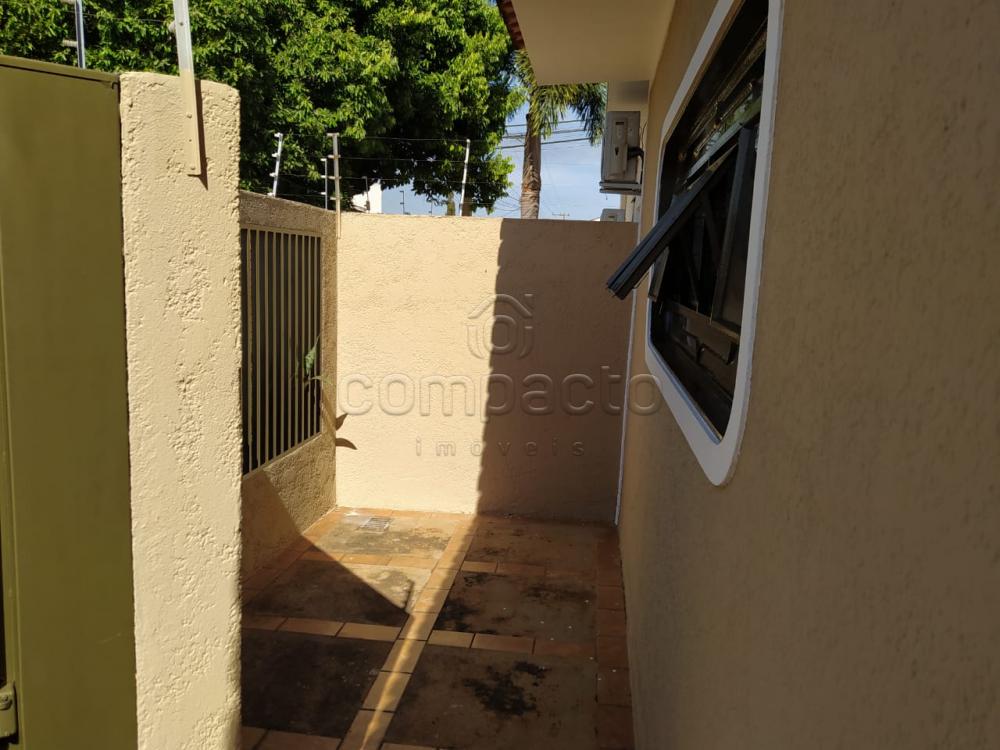 Comprar Casa / Padrão em São José do Rio Preto R$ 600.000,00 - Foto 18