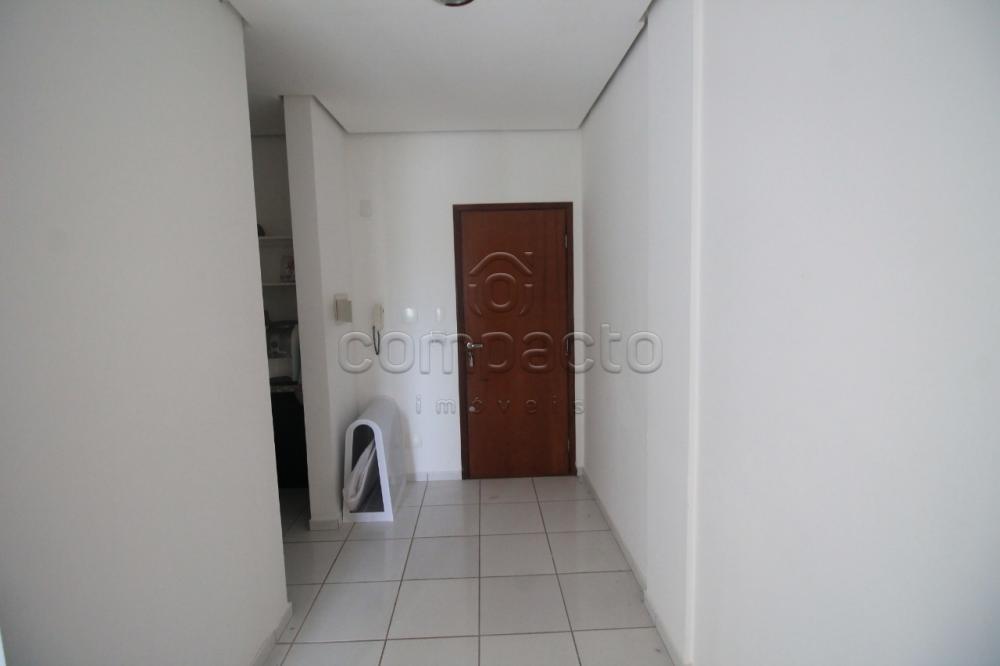 Alugar Comercial / Sala/Loja Condomínio em São José do Rio Preto R$ 950,00 - Foto 6