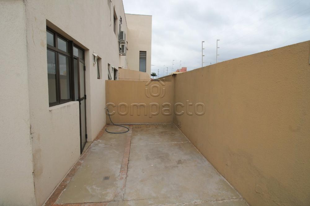 Alugar Comercial / Sala/Loja Condomínio em São José do Rio Preto R$ 1.500,00 - Foto 2