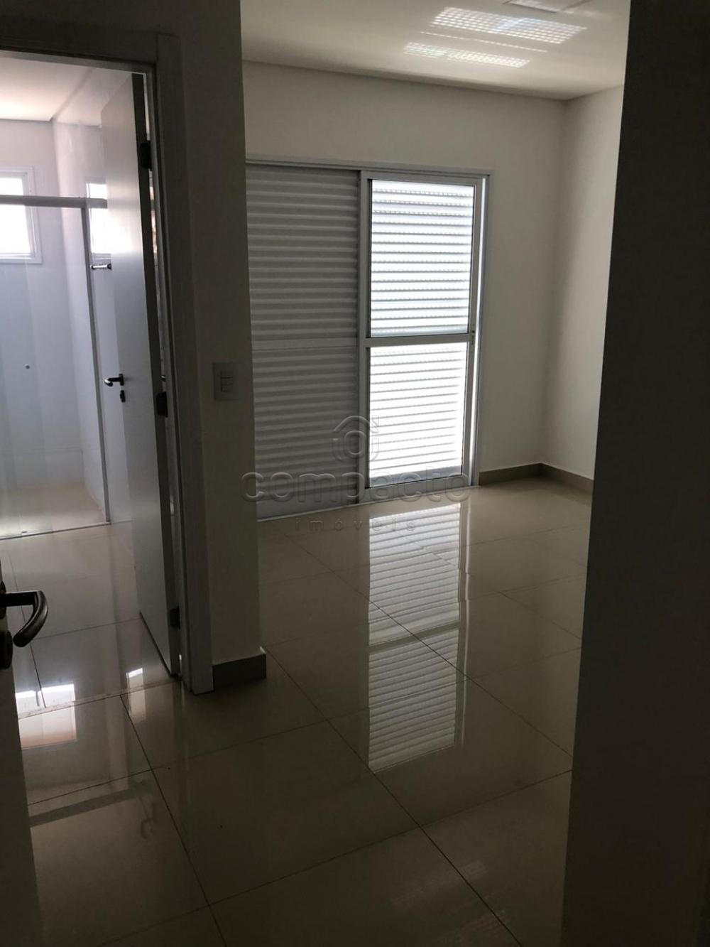 Alugar Apartamento / Padrão em São José do Rio Preto R$ 2.800,00 - Foto 3