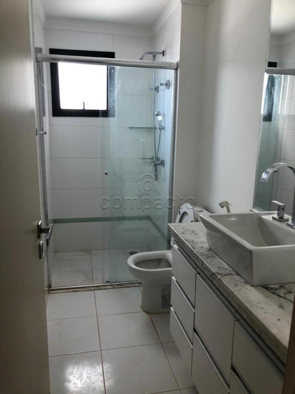 Alugar Apartamento / Padrão em São José do Rio Preto R$ 3.000,00 - Foto 7