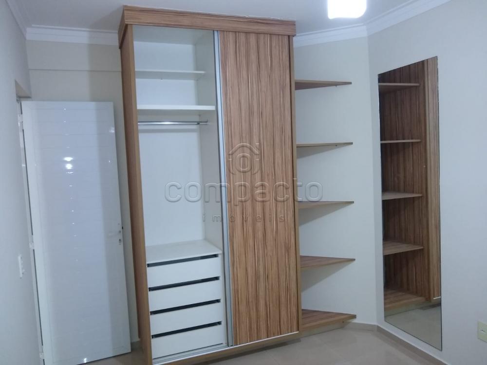 Alugar Apartamento / Padrão em São José do Rio Preto R$ 2.350,00 - Foto 6
