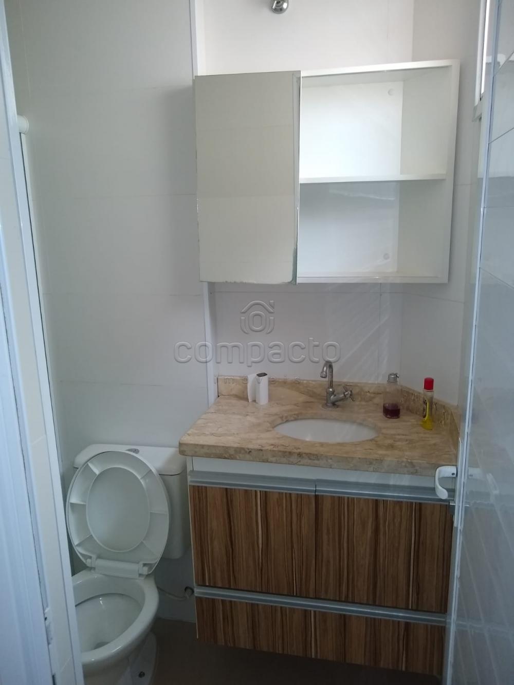 Alugar Apartamento / Padrão em São José do Rio Preto R$ 2.350,00 - Foto 10