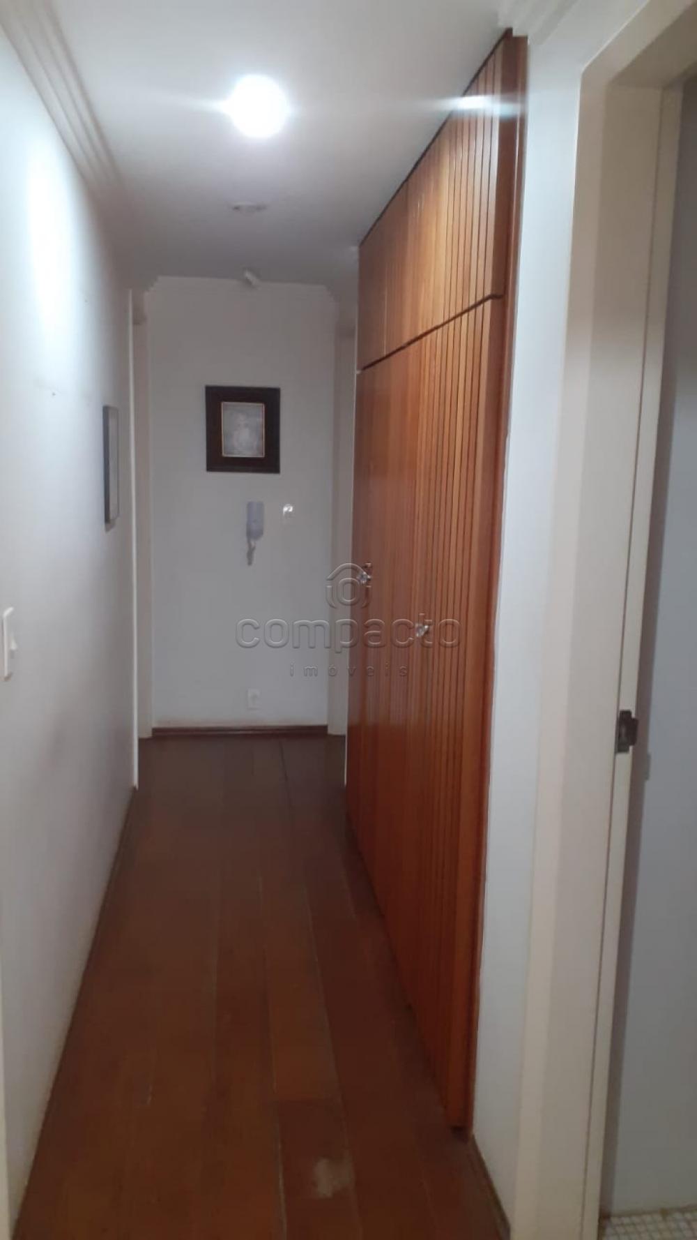 Alugar Apartamento / Padrão em São José do Rio Preto R$ 2.800,00 - Foto 13