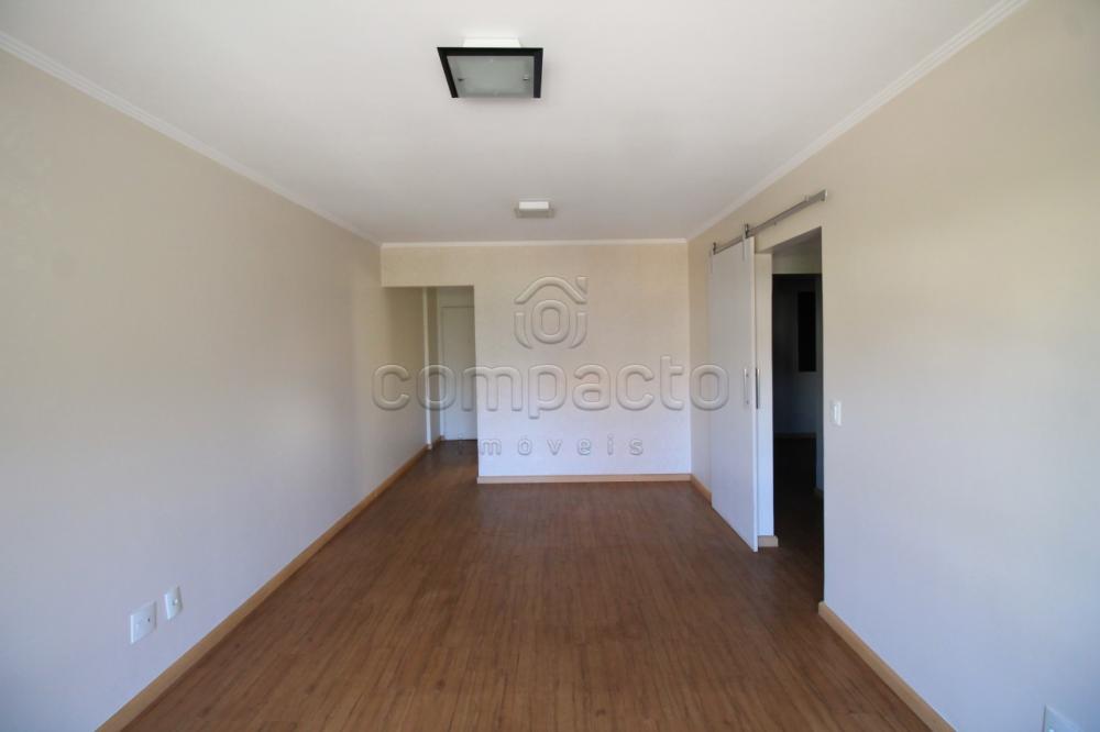 Alugar Apartamento / Padrão em São José do Rio Preto R$ 1.350,00 - Foto 2