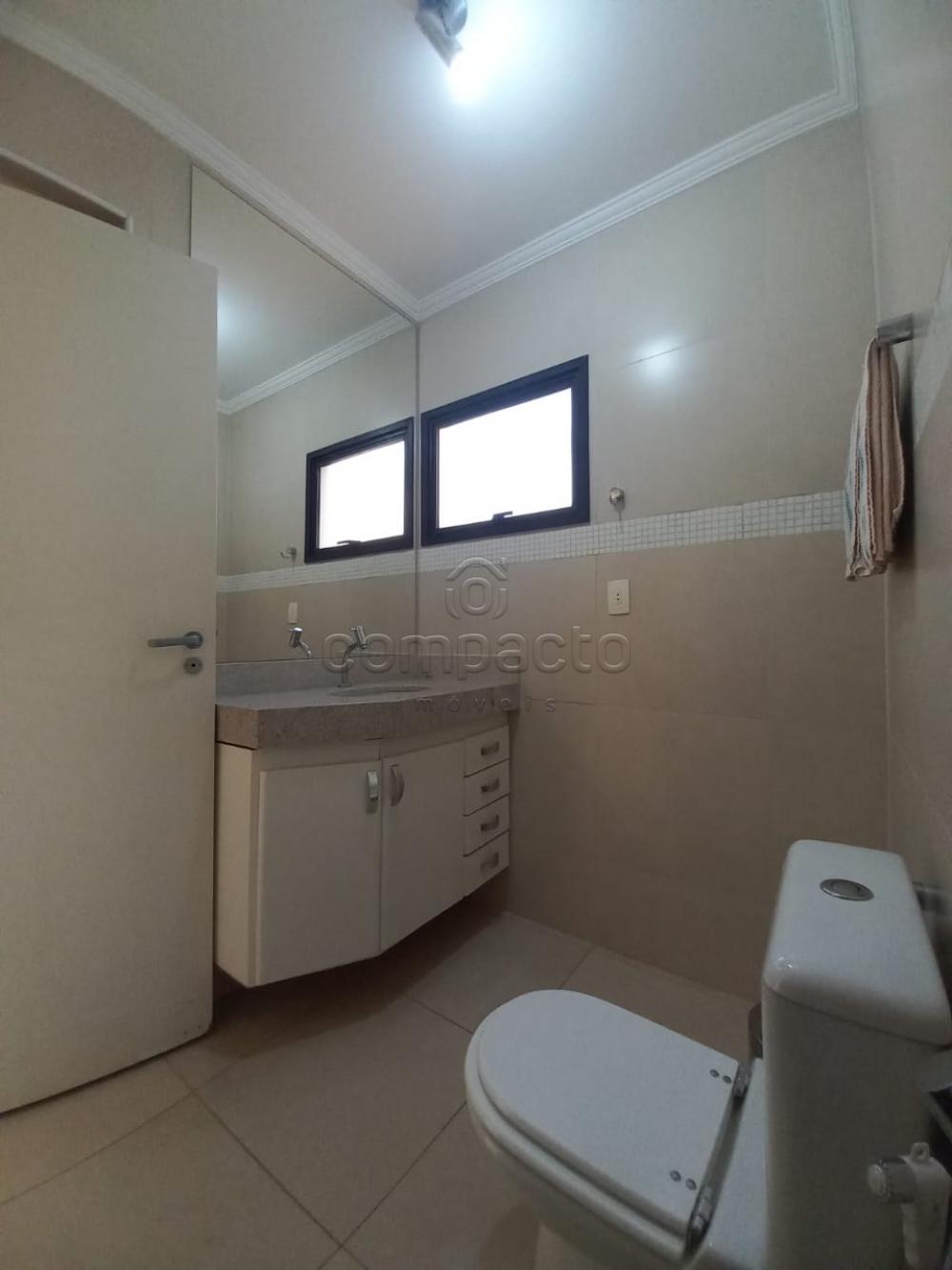 Alugar Apartamento / Padrão em São José do Rio Preto R$ 2.000,00 - Foto 16