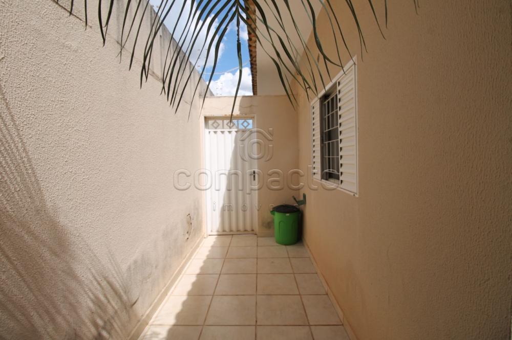 Comprar Casa / Padrão em São José do Rio Preto R$ 350.000,00 - Foto 28