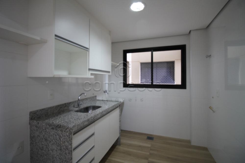 Alugar Apartamento / Padrão em São José do Rio Preto R$ 1.760,00 - Foto 5
