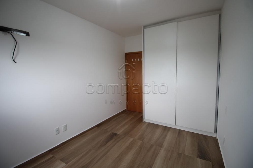 Alugar Apartamento / Padrão em São José do Rio Preto R$ 1.760,00 - Foto 8