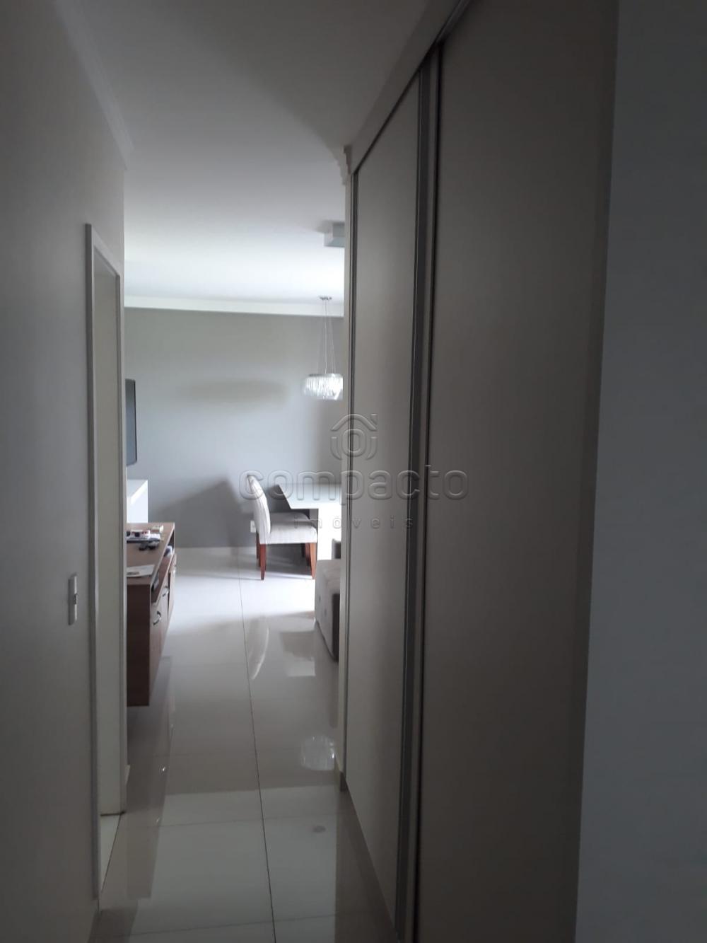 Alugar Apartamento / Padrão em São José do Rio Preto R$ 2.300,00 - Foto 9