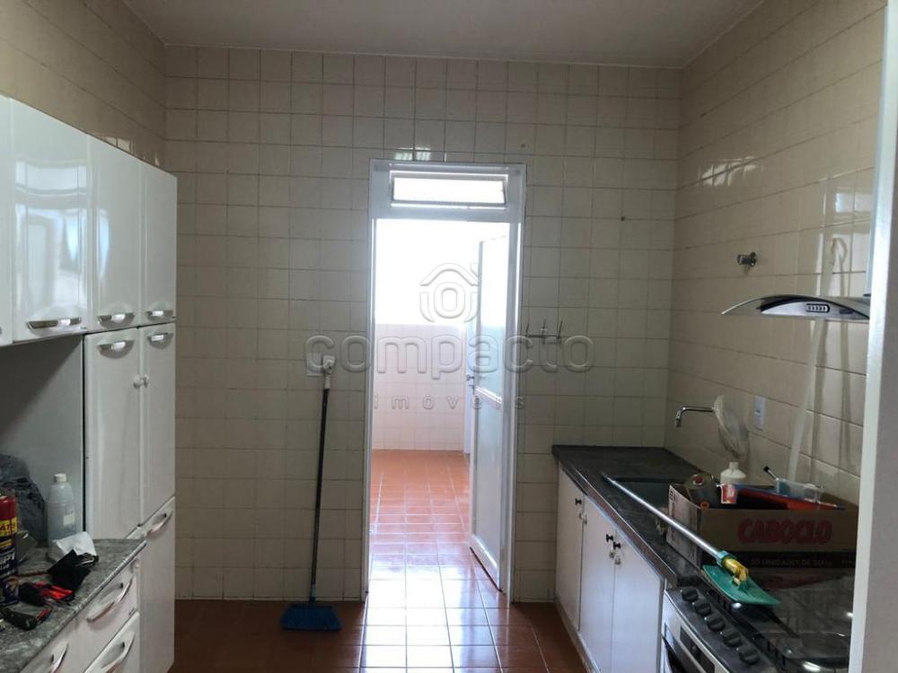 Alugar Apartamento / Padrão em São José do Rio Preto R$ 1.500,00 - Foto 15