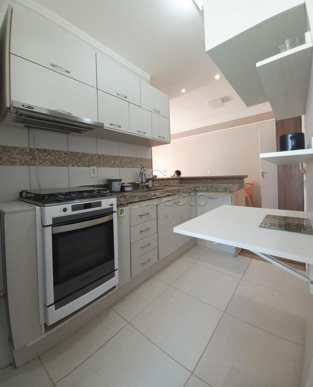 Alugar Apartamento / Padrão em São José do Rio Preto R$ 1.390,00 - Foto 6
