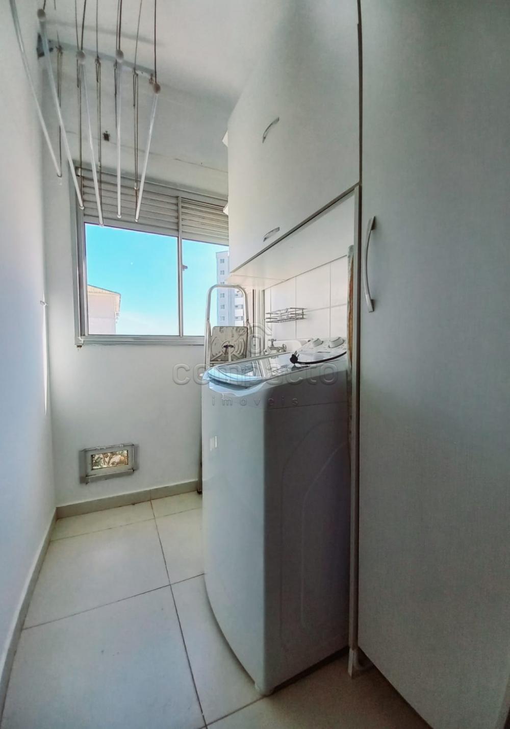 Alugar Apartamento / Padrão em São José do Rio Preto R$ 1.390,00 - Foto 9