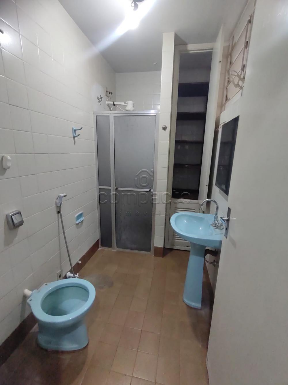 Alugar Apartamento / Padrão em São José do Rio Preto R$ 900,00 - Foto 6