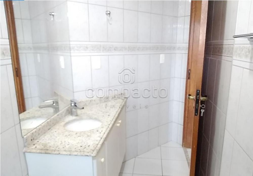 Alugar Apartamento / Padrão em São José do Rio Preto R$ 1.500,00 - Foto 8