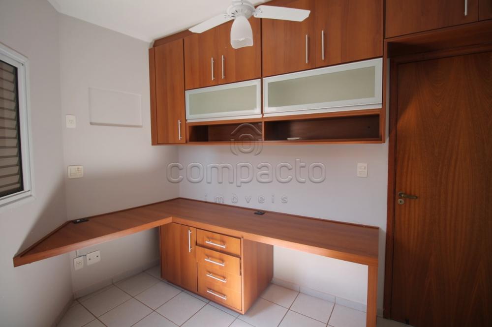 Alugar Apartamento / Padrão em São José do Rio Preto R$ 1.500,00 - Foto 17
