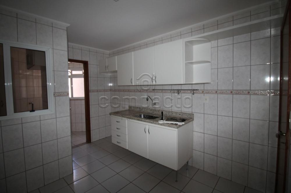 Alugar Apartamento / Padrão em São José do Rio Preto R$ 1.500,00 - Foto 21