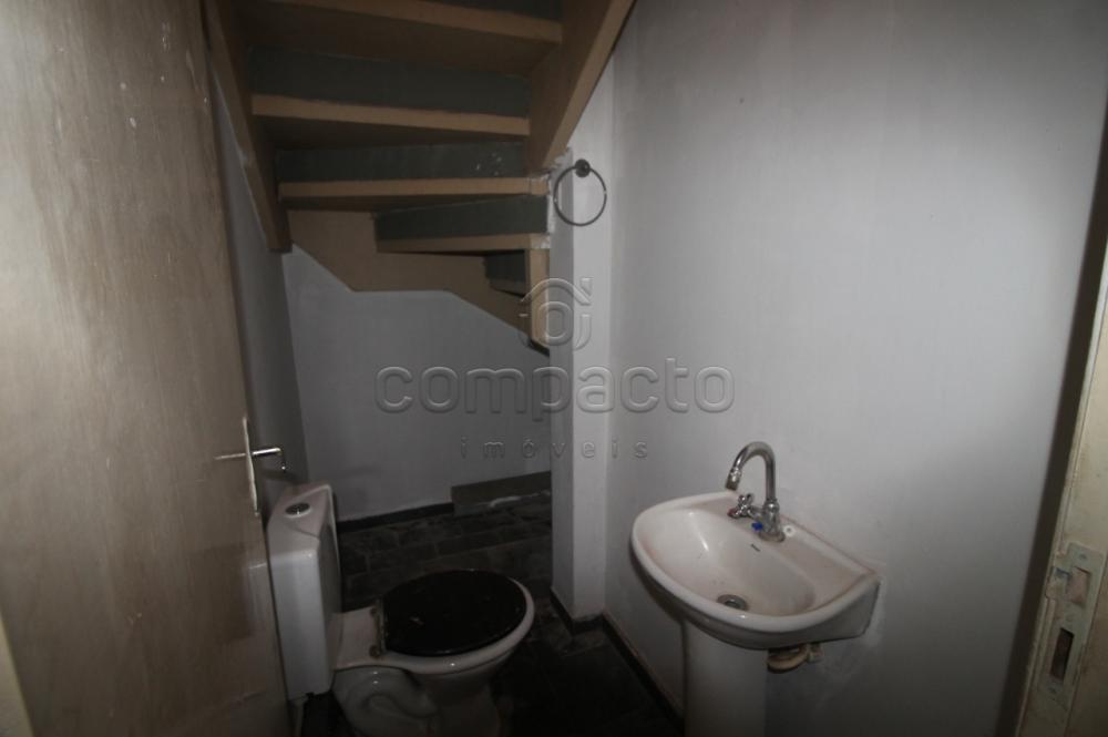 Alugar Casa / Condomínio em São José do Rio Preto R$ 950,00 - Foto 3