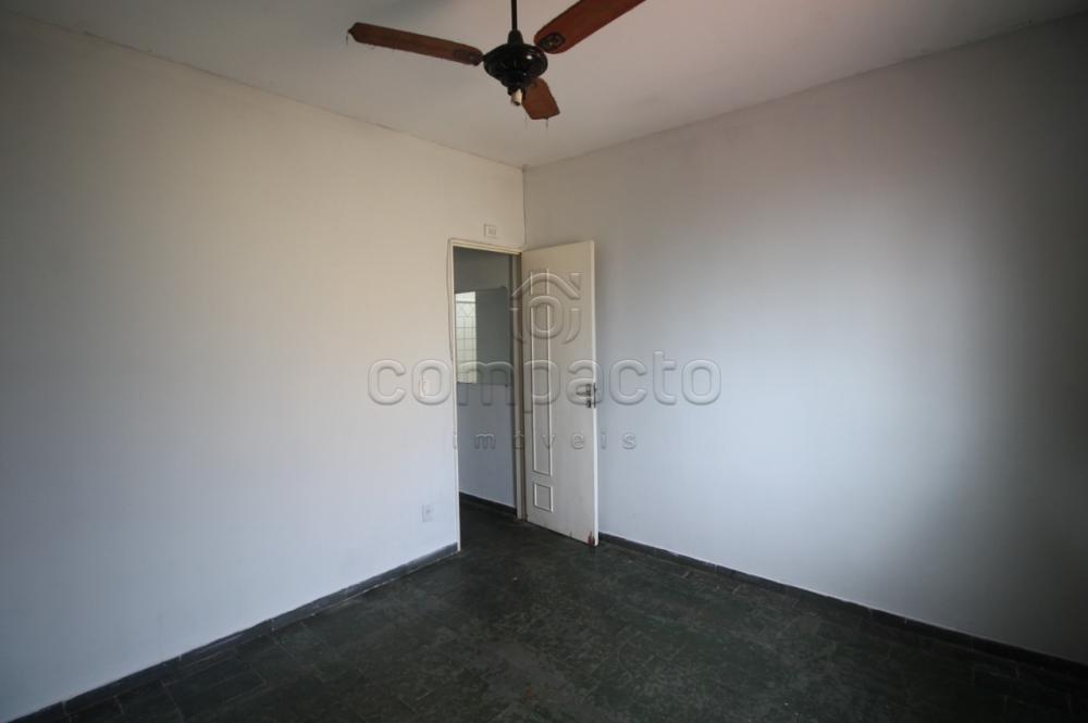 Alugar Casa / Condomínio em São José do Rio Preto R$ 950,00 - Foto 15