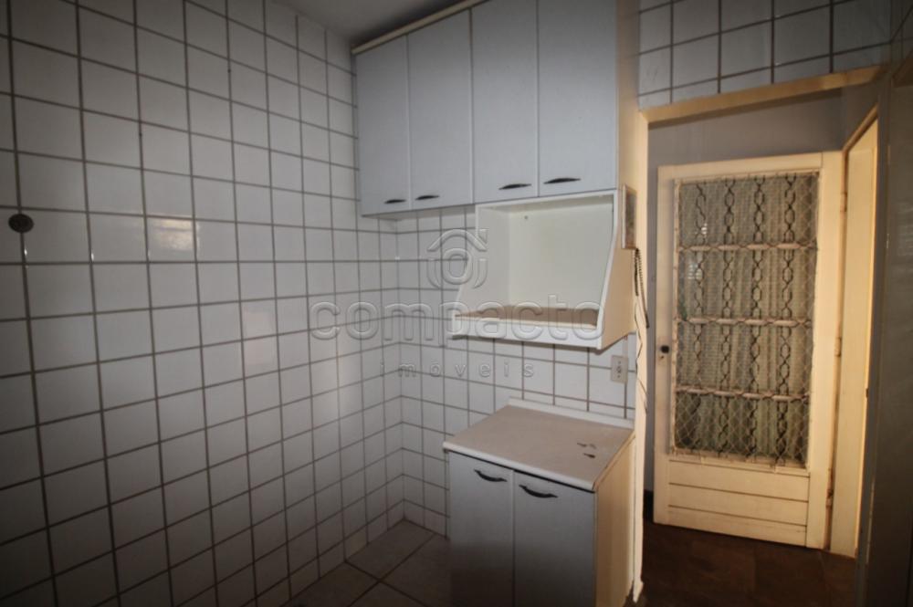 Alugar Casa / Condomínio em São José do Rio Preto R$ 950,00 - Foto 17