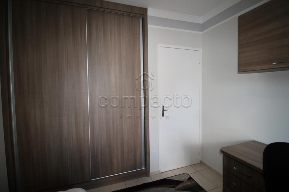 Alugar Apartamento / Padrão em São José do Rio Preto R$ 2.100,00 - Foto 17
