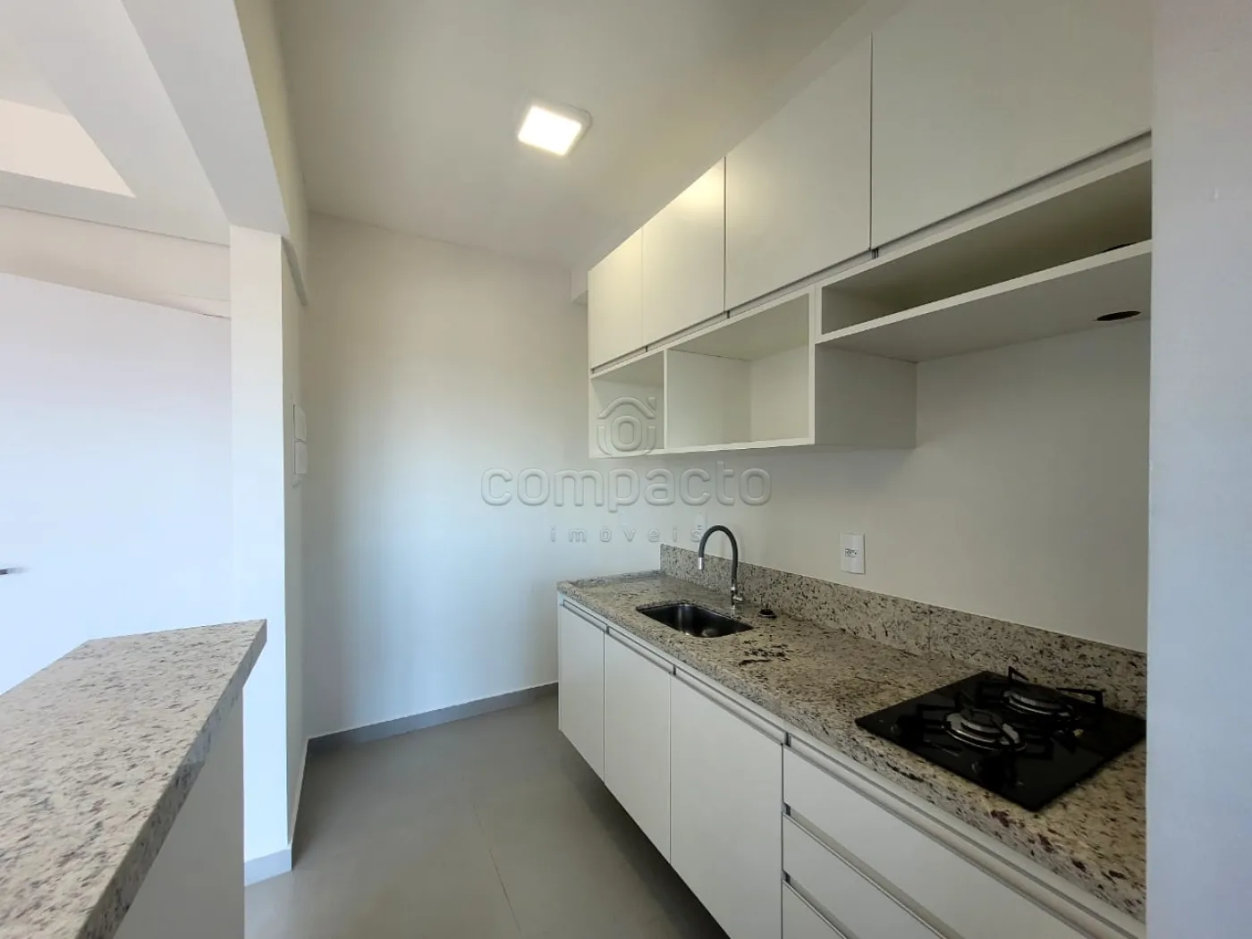 Alugar Apartamento / Padrão em São José do Rio Preto R$ 1.700,00 - Foto 8