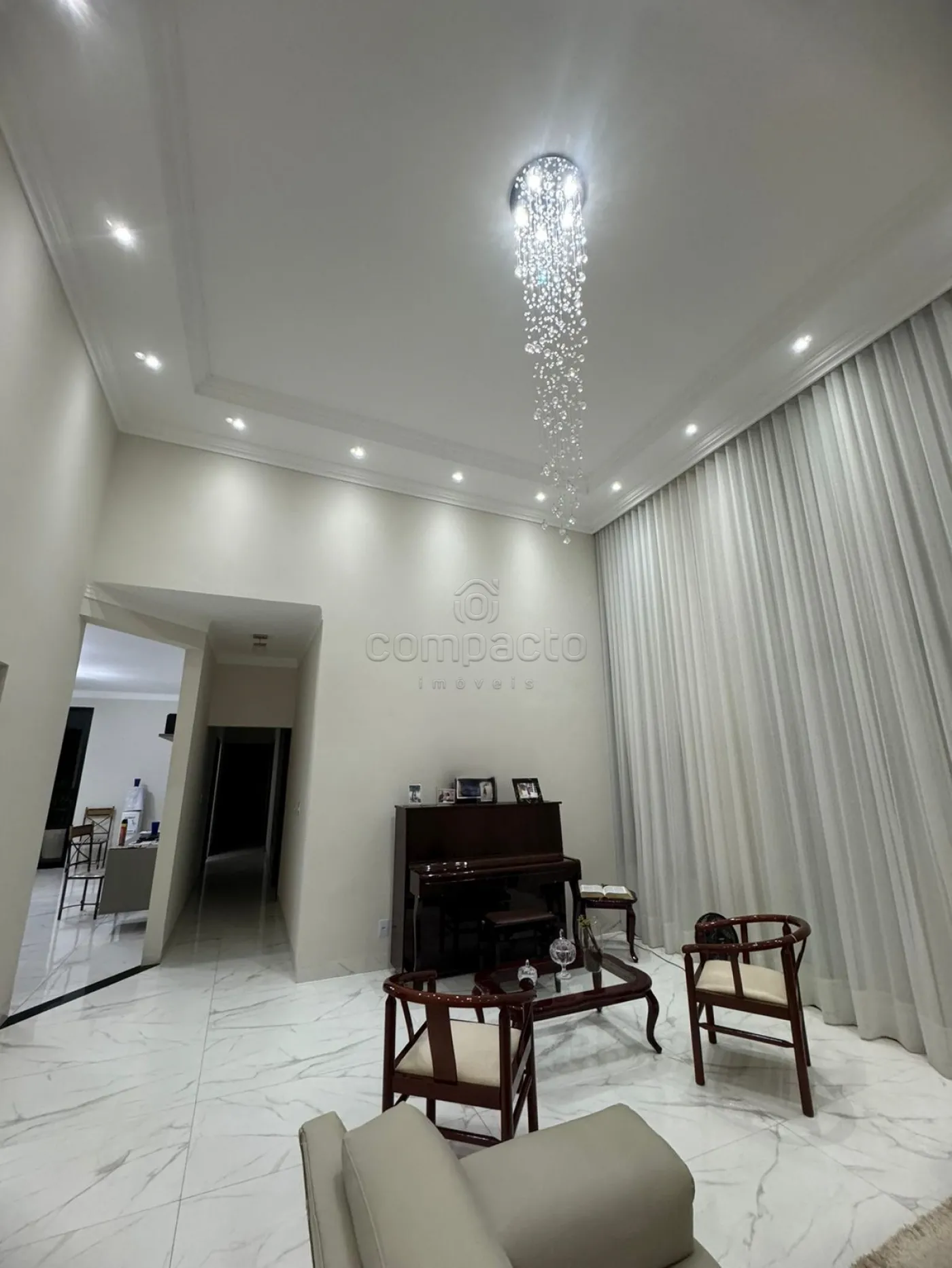 Alugar Casa / Padrão em São José do Rio Preto R$ 6.000,00 - Foto 4
