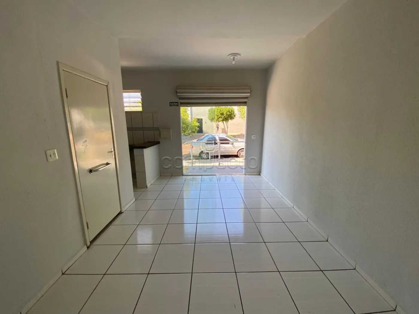 Alugar Comercial / Salão em São José do Rio Preto R$ 1.000,00 - Foto 4