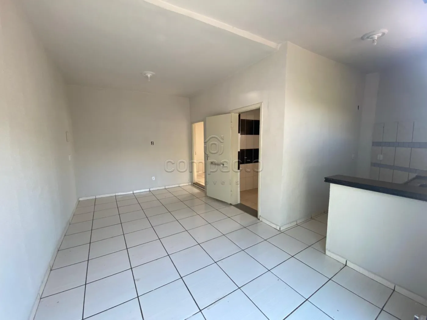 Alugar Comercial / Salão em São José do Rio Preto R$ 1.000,00 - Foto 6