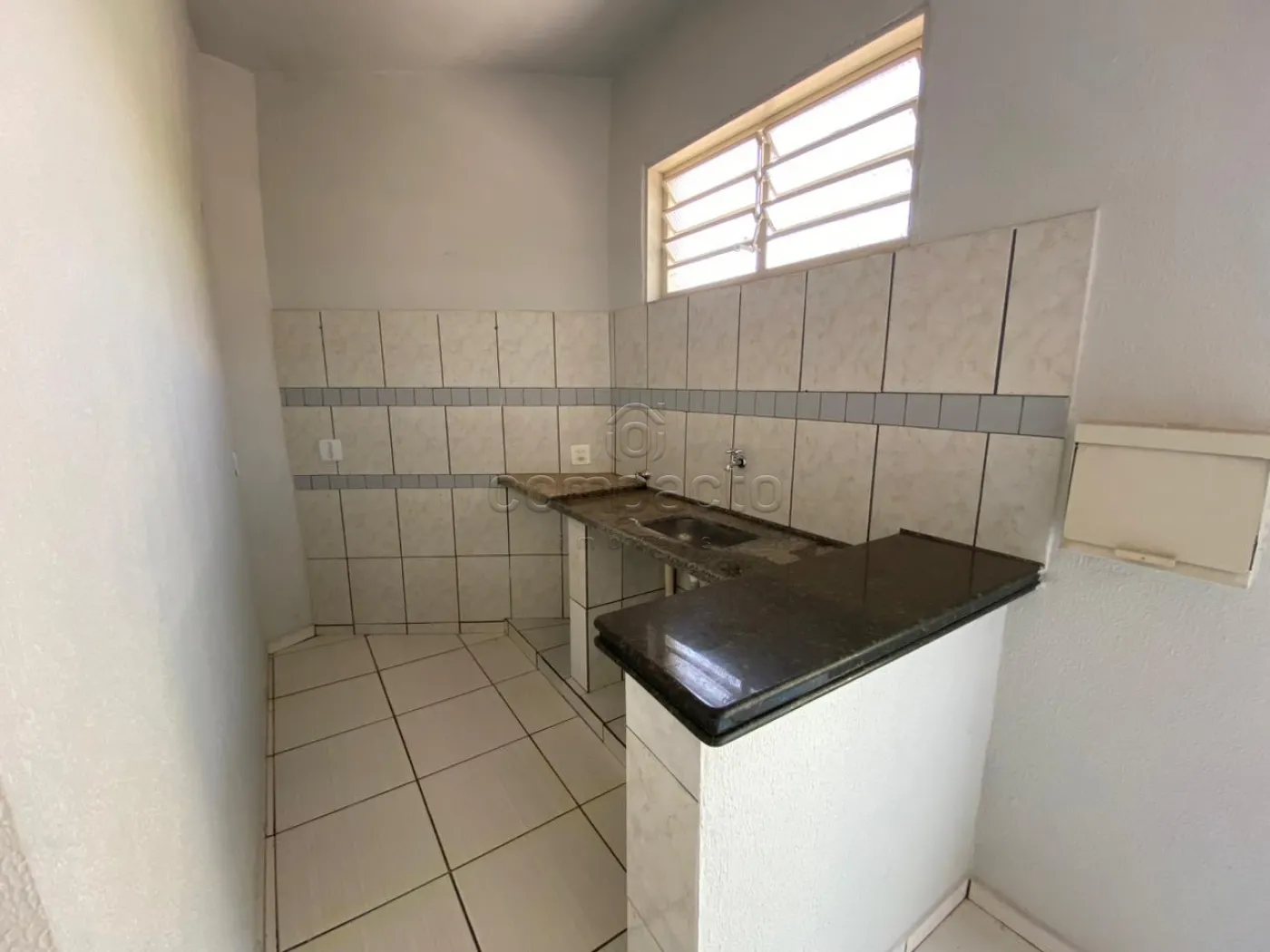 Alugar Comercial / Salão em São José do Rio Preto R$ 1.000,00 - Foto 8