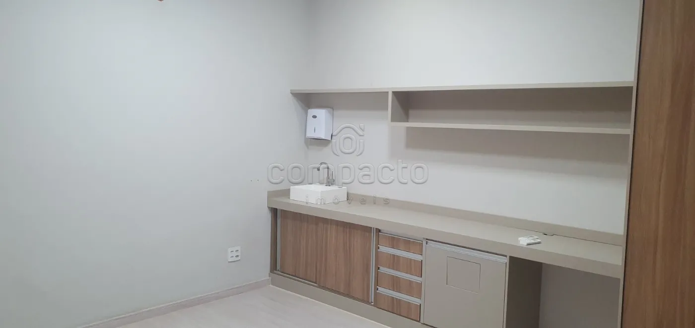 Alugar Comercial / Casa em São José do Rio Preto R$ 5.200,00 - Foto 6