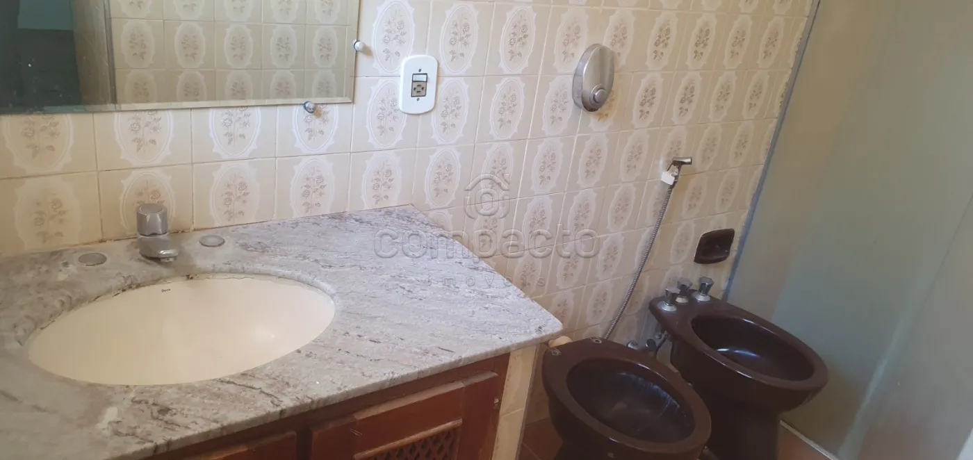 Alugar Comercial / Casa em São José do Rio Preto R$ 5.200,00 - Foto 16