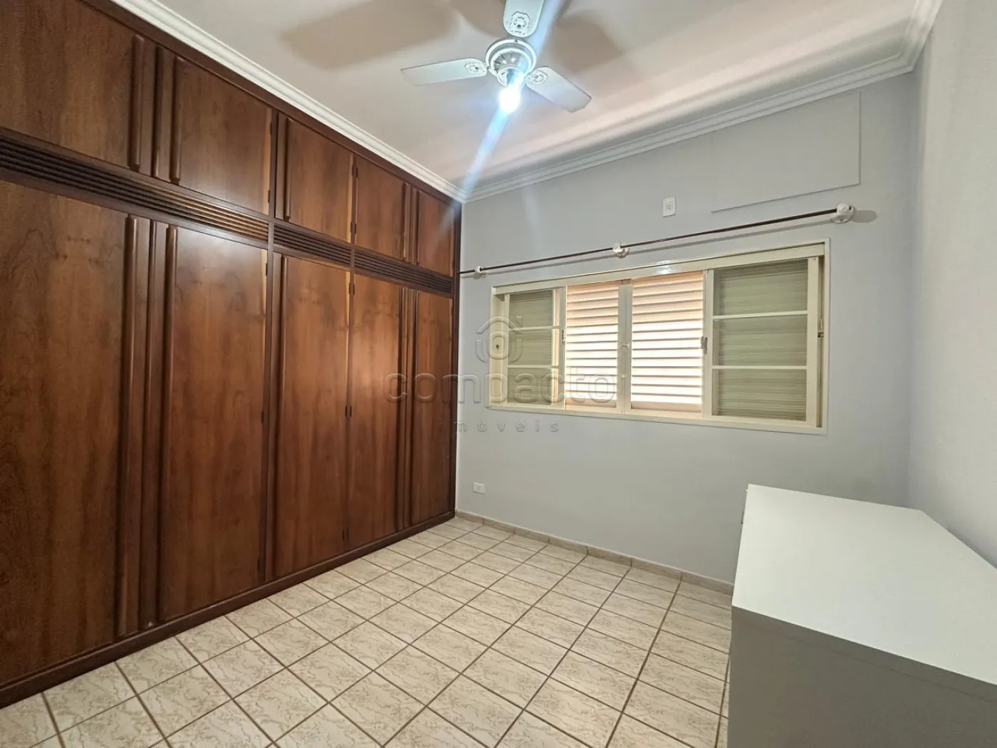 Alugar Casa / Padrão em São José do Rio Preto R$ 4.500,00 - Foto 8