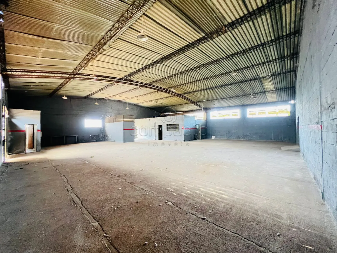 Alugar Comercial / Barracão em São José do Rio Preto R$ 12.500,00 - Foto 7