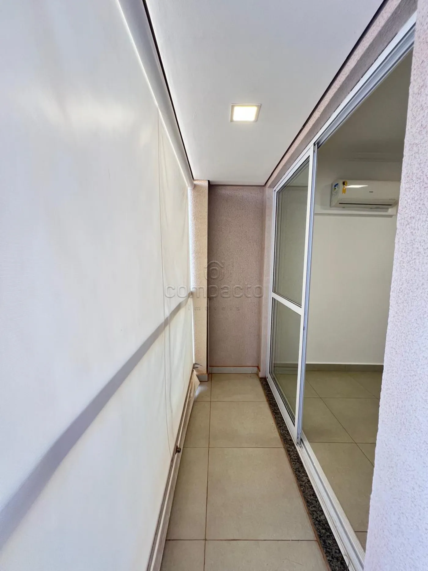 Alugar Apartamento / Padrão em São José do Rio Preto R$ 2.100,00 - Foto 4