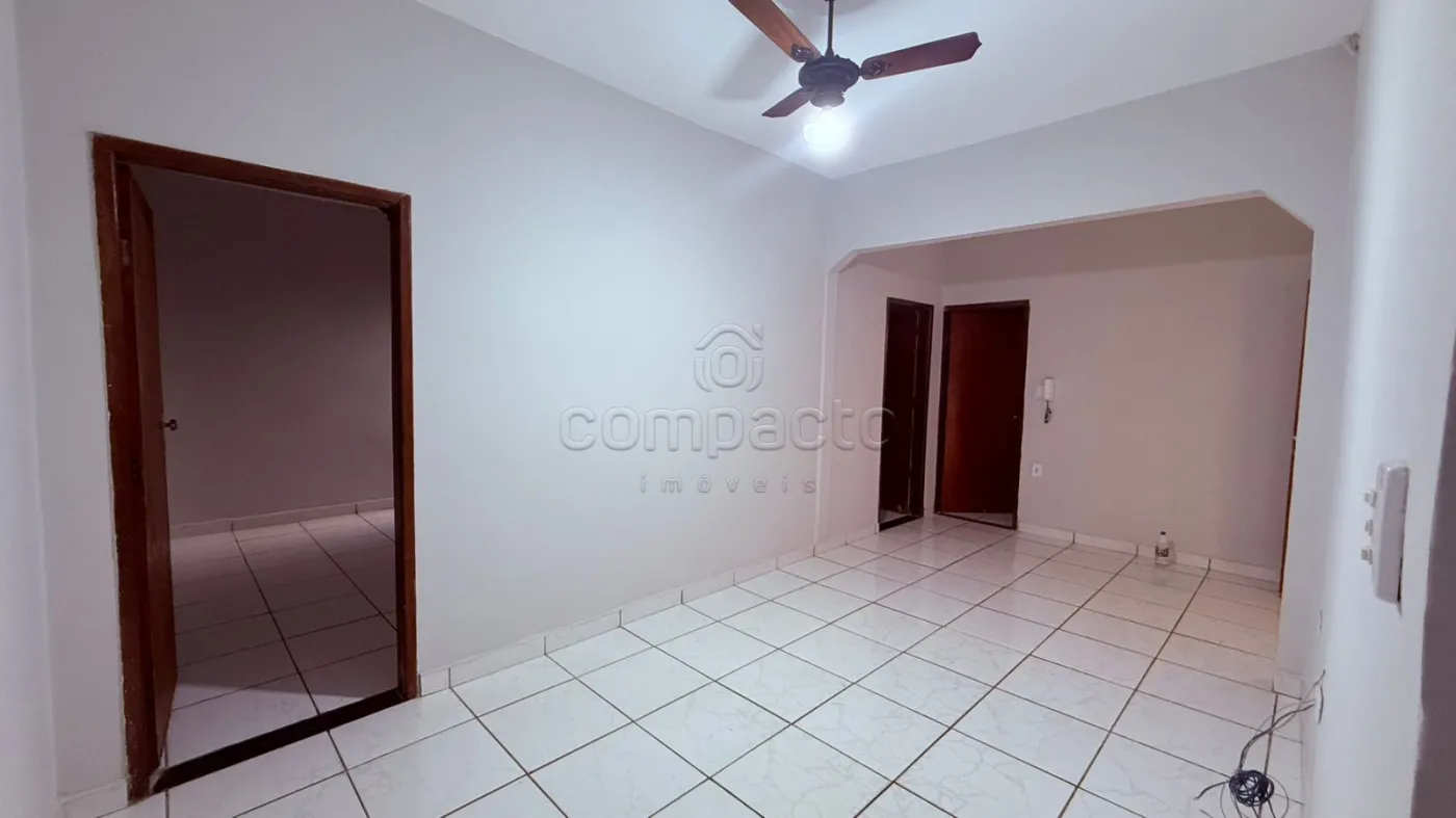 Alugar Casa / Padrão em São José do Rio Preto R$ 1.700,00 - Foto 5