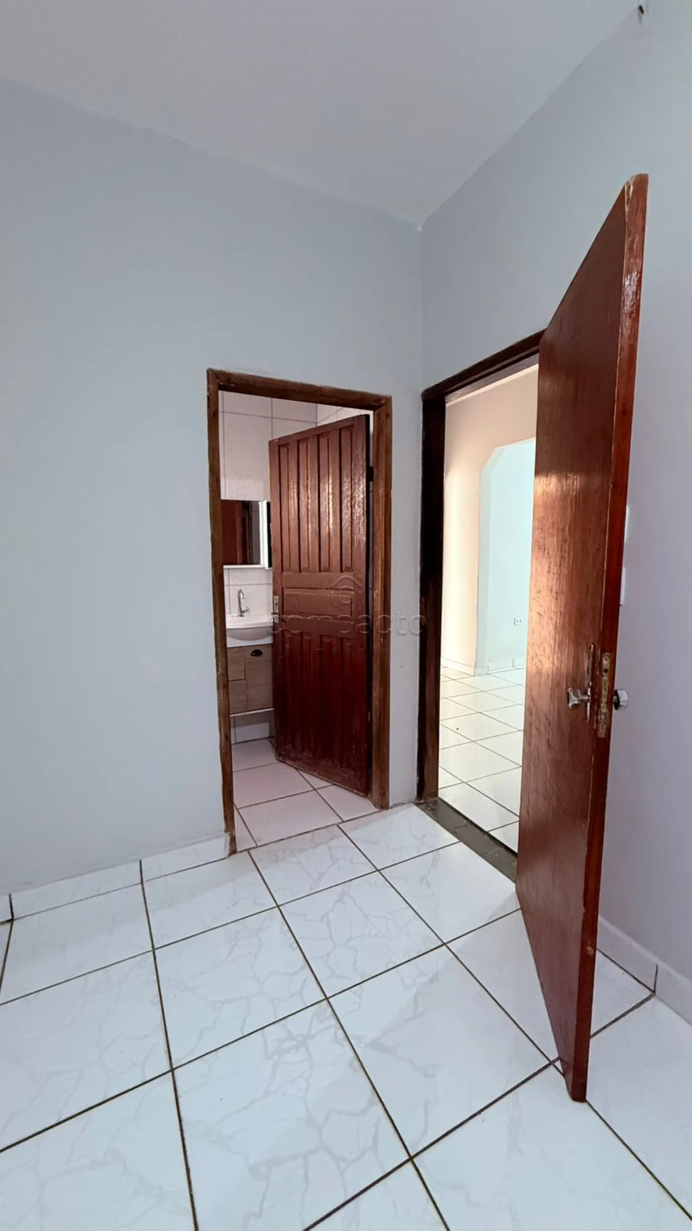 Alugar Casa / Padrão em São José do Rio Preto R$ 1.700,00 - Foto 8