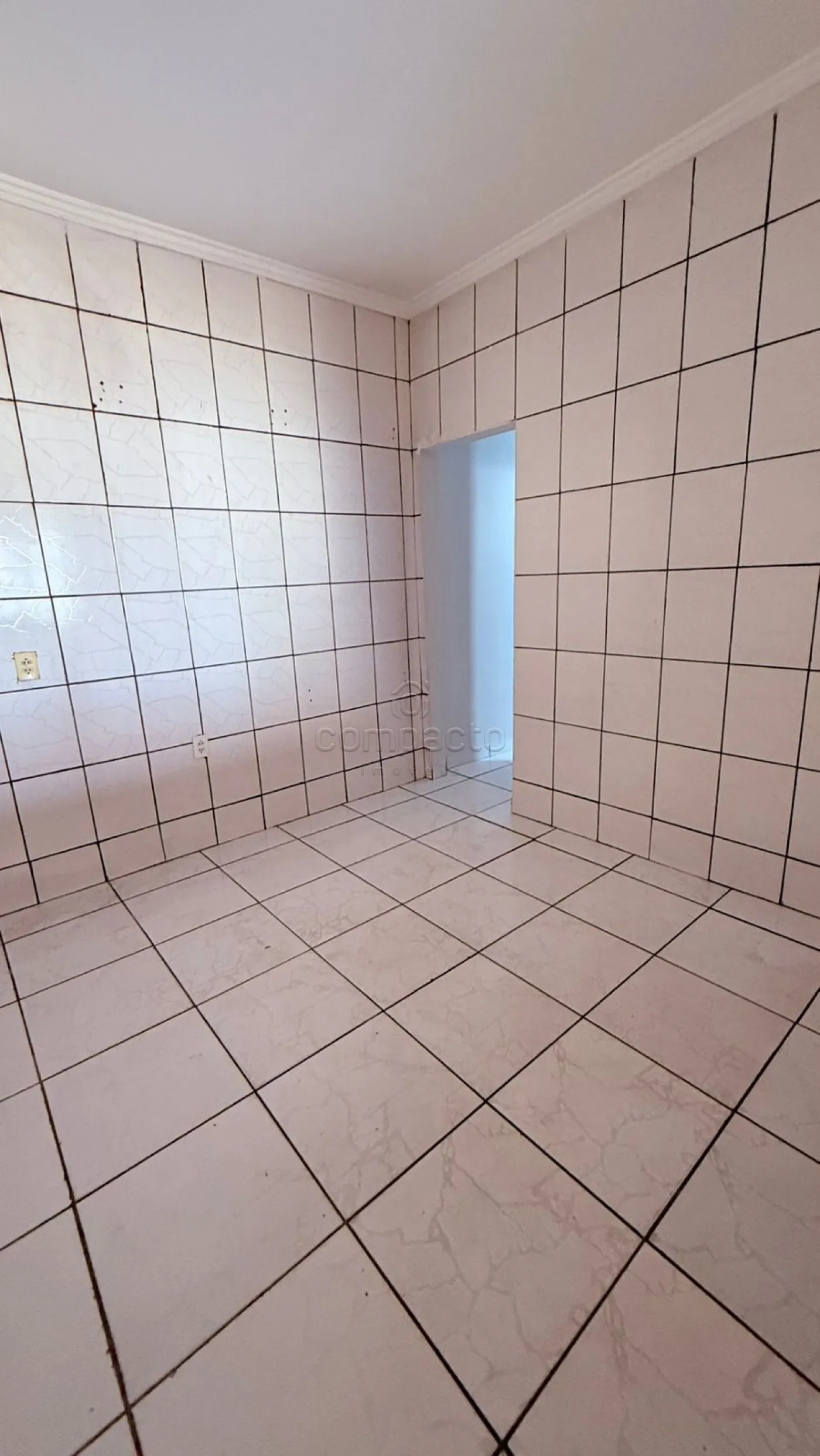 Alugar Casa / Padrão em São José do Rio Preto R$ 1.700,00 - Foto 13