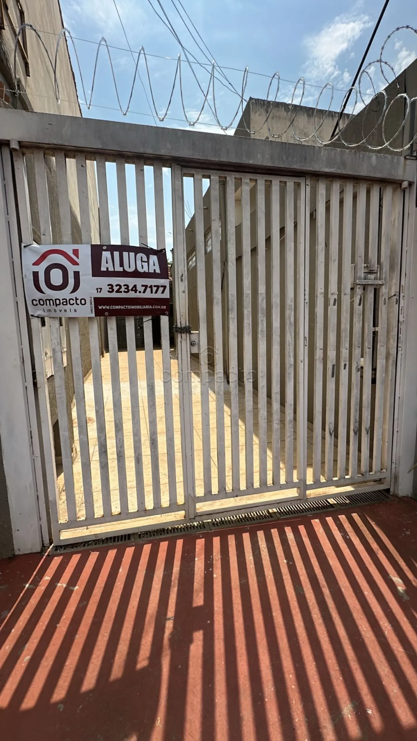 Alugar Casa / Padrão em São José do Rio Preto R$ 1.700,00 - Foto 21