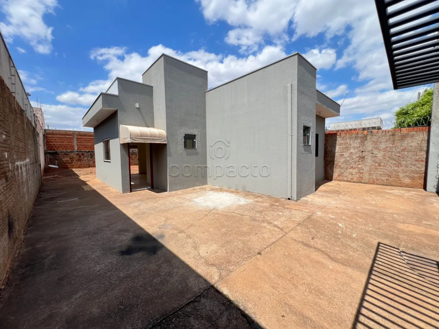 Comprar Casa / Padrão em São José do Rio Preto R$ 280.000,00 - Foto 2