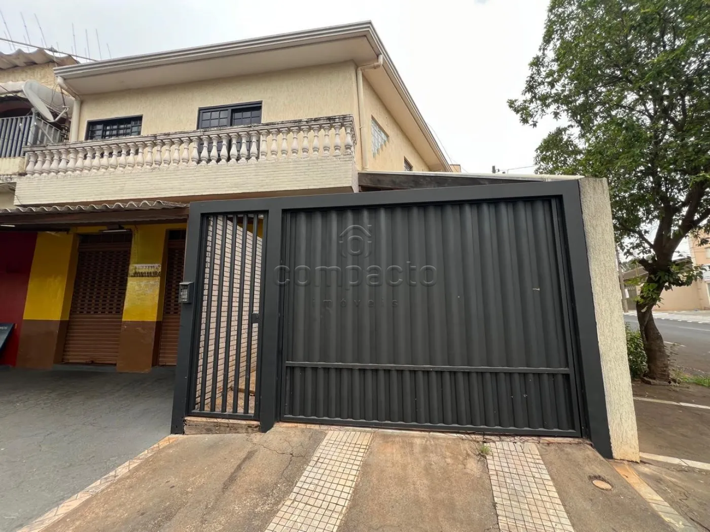 Alugar Casa / Sobrado em São José do Rio Preto R$ 2.300,00 - Foto 1