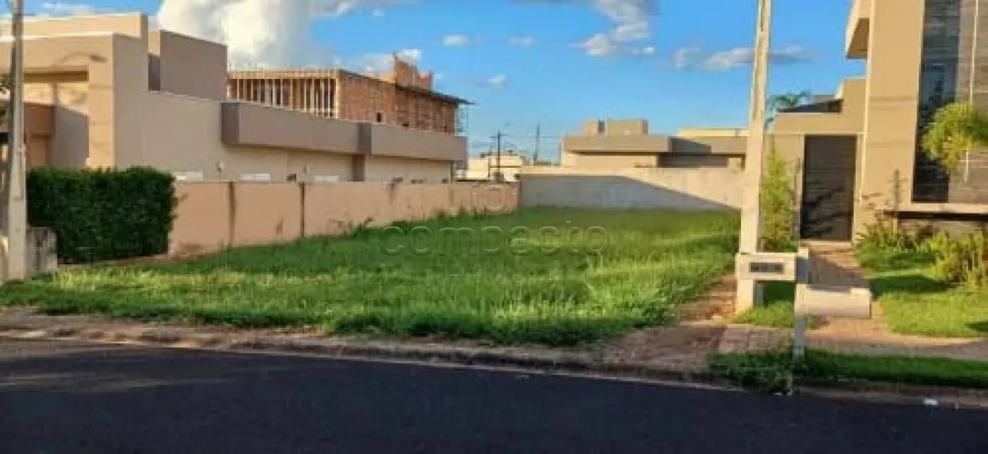 Comprar Terreno / Condomínio em Mirassol R$ 270.000,00 - Foto 1