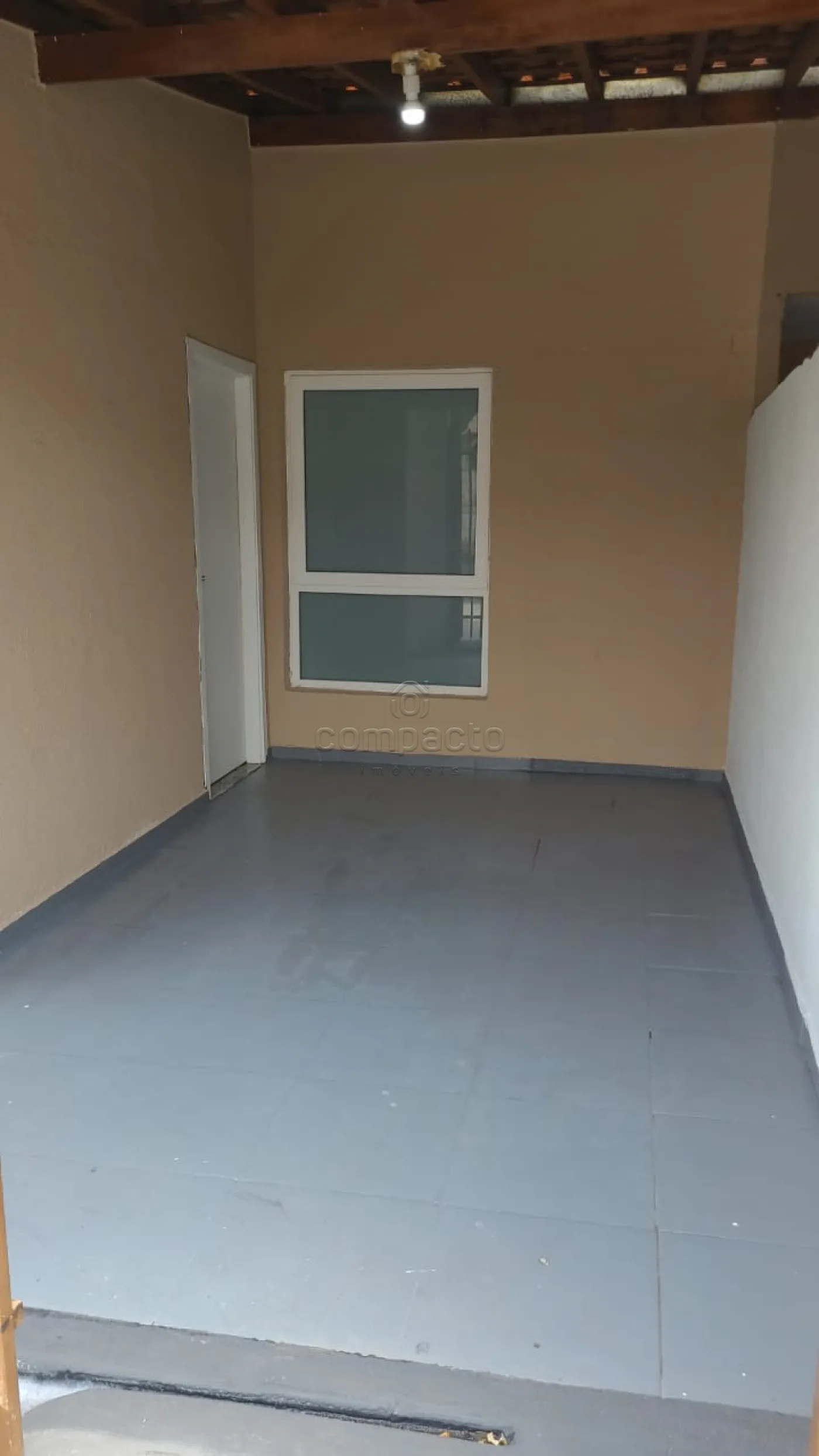 Alugar Casa / Padrão em São José do Rio Preto R$ 1.250,00 - Foto 2
